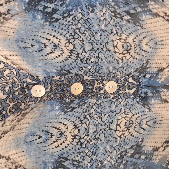 Small tunic blouse - Picture 3 of 6